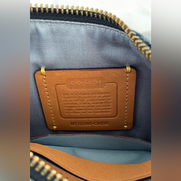 Coach Denim Swinger - Picture 4 of 4